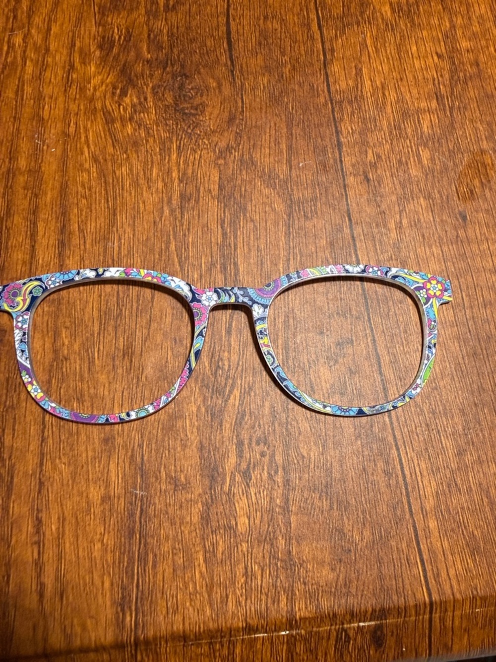 Reese Toppers Women's Multicolor Paisley Pattern